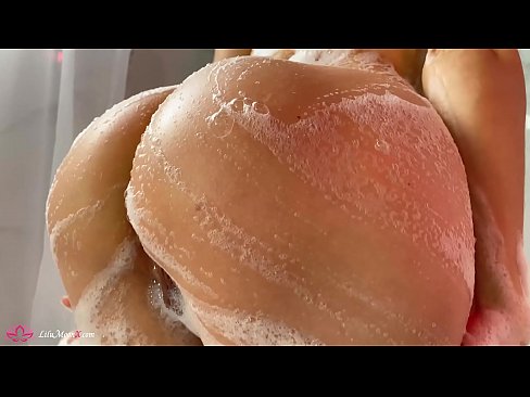 ❤️ Brunette, Duşda Güclü Orgazm Vermək üçün Vibratorla Pişiyi Mastürbasyon Etdirir ❌ Porno bizdə ☑